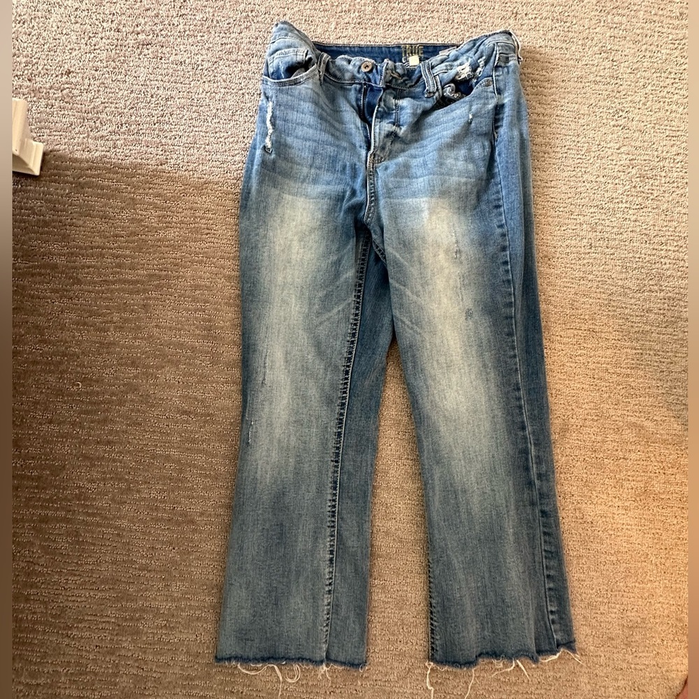 Straight cut jeans